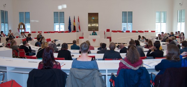 ewoca³ at the Brandenburg State Parliament: International youth projects need support!